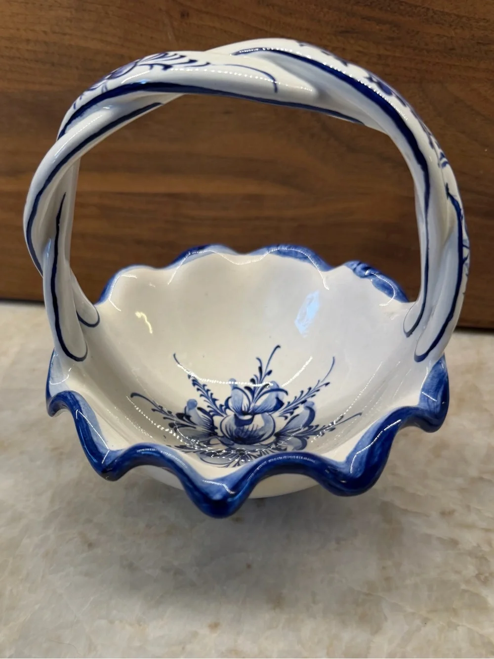 Vintage 5” ceramic basket blue & white candy dish